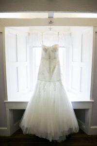 monique lhuillier bridal gown