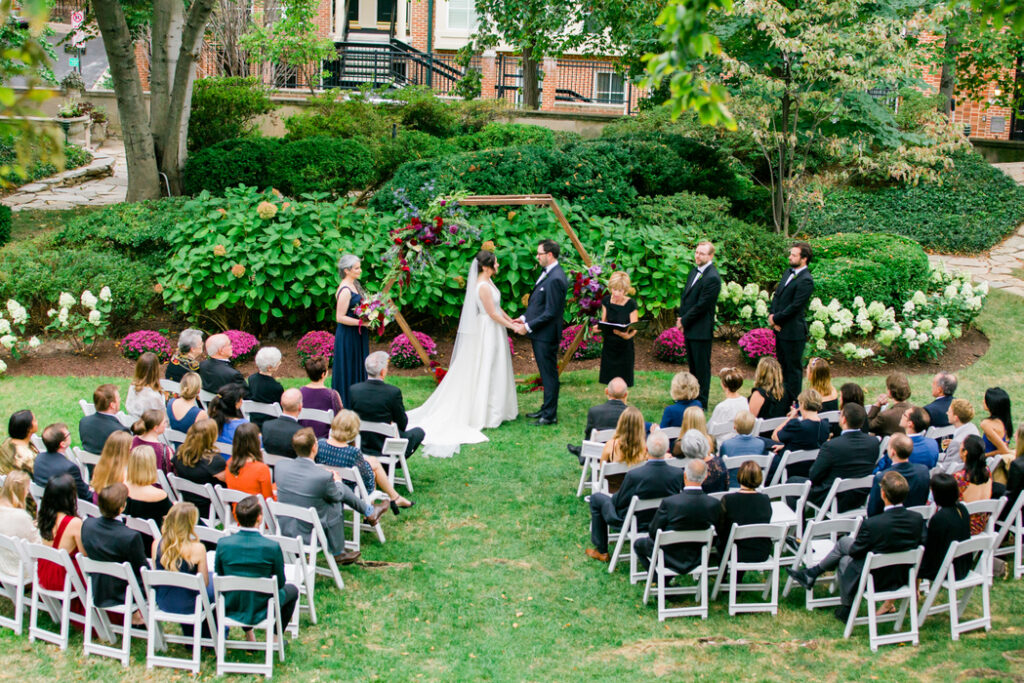 Meridian_house_washington_dc_wedding_ceremony_garden