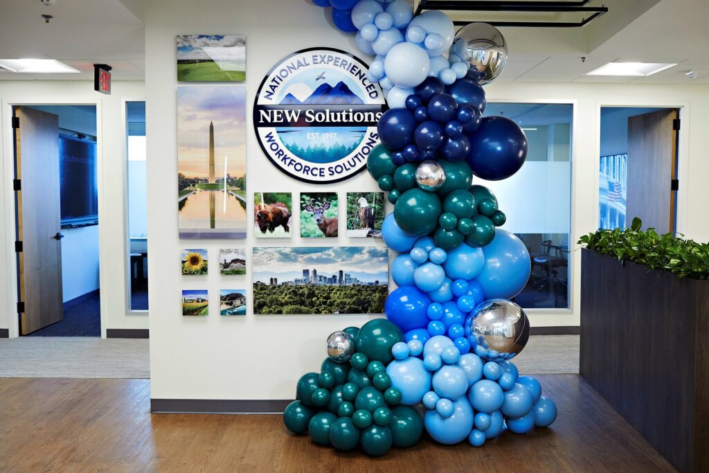 company-anniversary-party-balloon-arch-blue-green