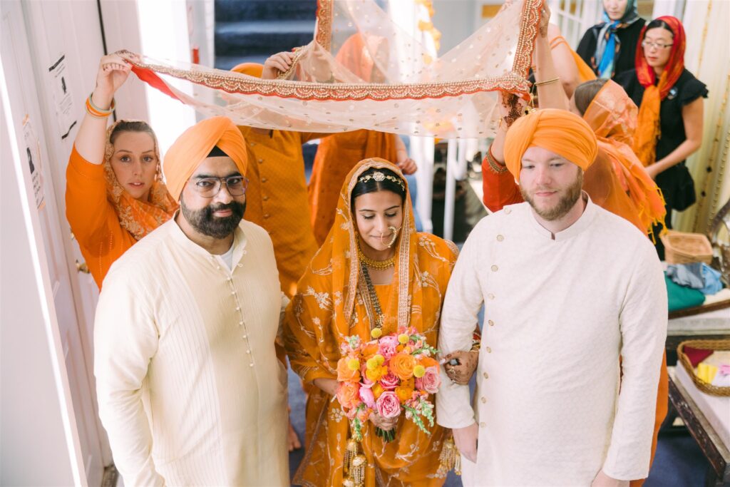 sikh-wedding-ceremony-washington-dc-gurdwara bride processional